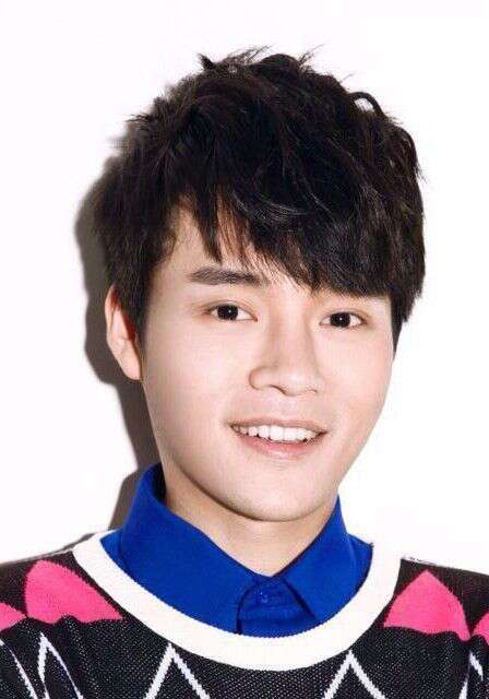 童伟个人简介学校:中央戏剧学院身高:175cm职业:演员国籍:中国性别