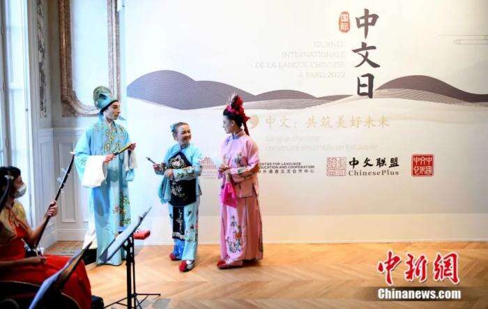 陈江洪:法国邮票如何体现中国传统生肖艺术?