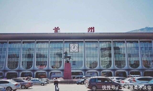 中国“错别字”最离谱的火车站,小孩都能看出来,60多年却不改!