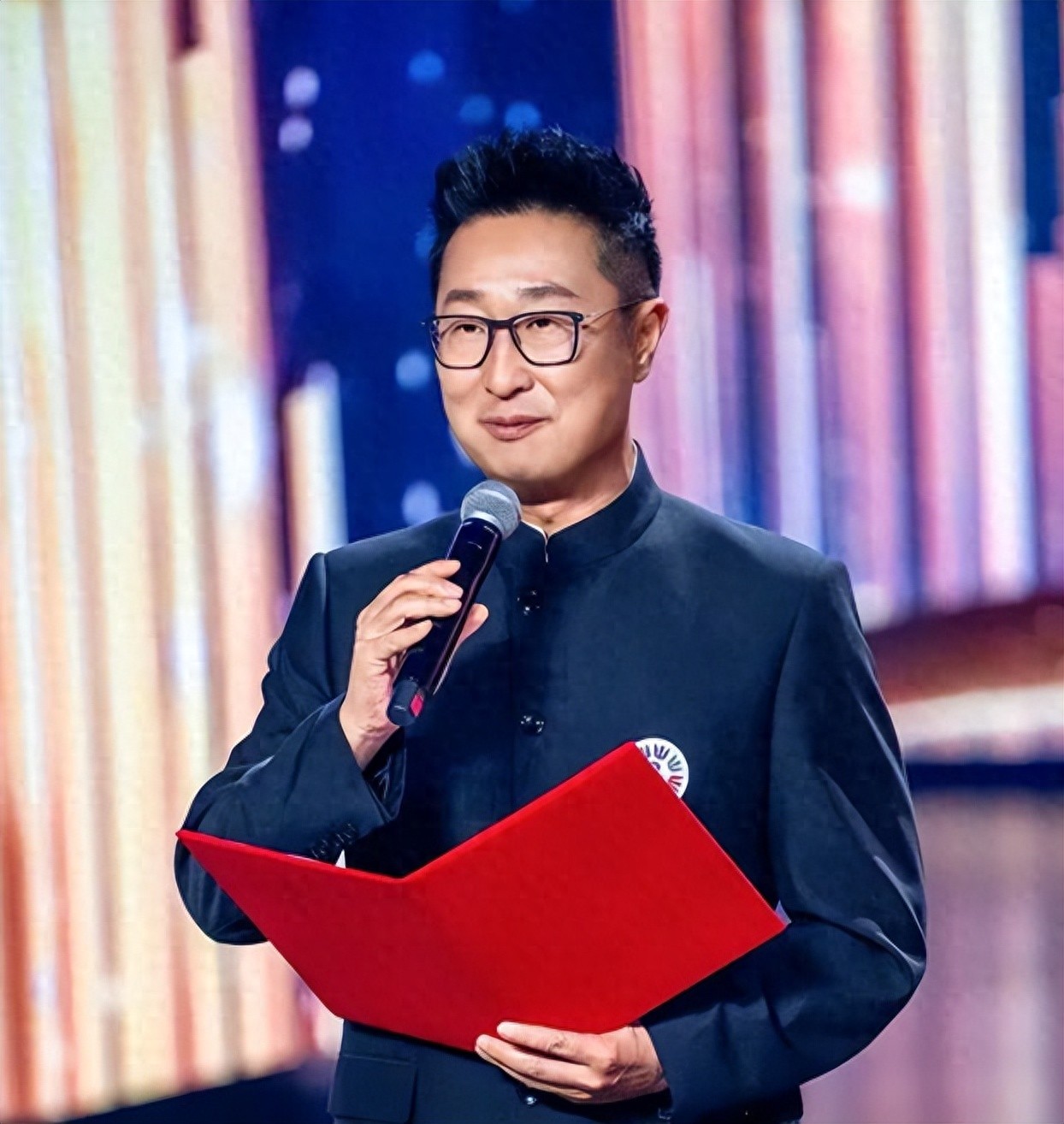 重磅!57 岁林永健华丽转身,新晋身份曝光,成杨幂宋佳 “顶头上司”