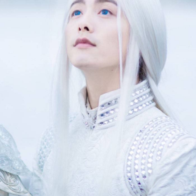 古装美男马天宇在幻城里面的白发形象可真是美哭了